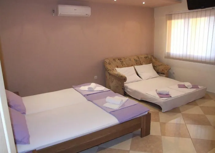 Anita * Макарска